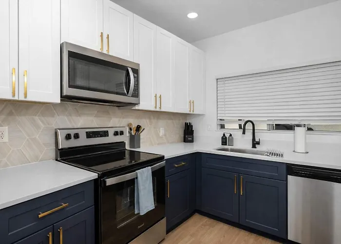 Desert Escape 2 Bedroom W Pool Gym&pickleball Scottsdale